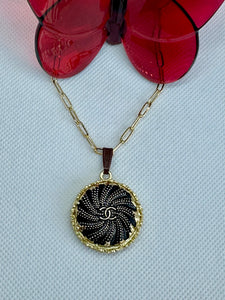 #701 Vintage Couture Necklace 28mm