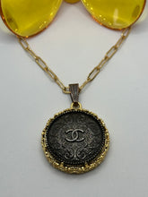 Load image into Gallery viewer, #75 Vintage Couture Necklace 28mm