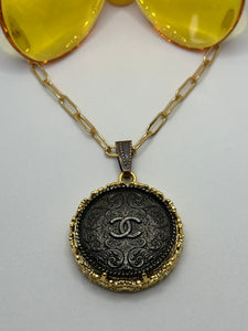 #75 Vintage Couture Necklace 28mm