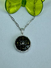 Load image into Gallery viewer, #118 Vintage Couture Necklace 28mm