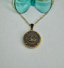 Load image into Gallery viewer, #702 Vintage Couture Necklace 28mm