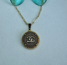 Load image into Gallery viewer, #702 Vintage Couture Necklace 28mm