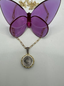 #688 Vintage Couture Necklace 22mm